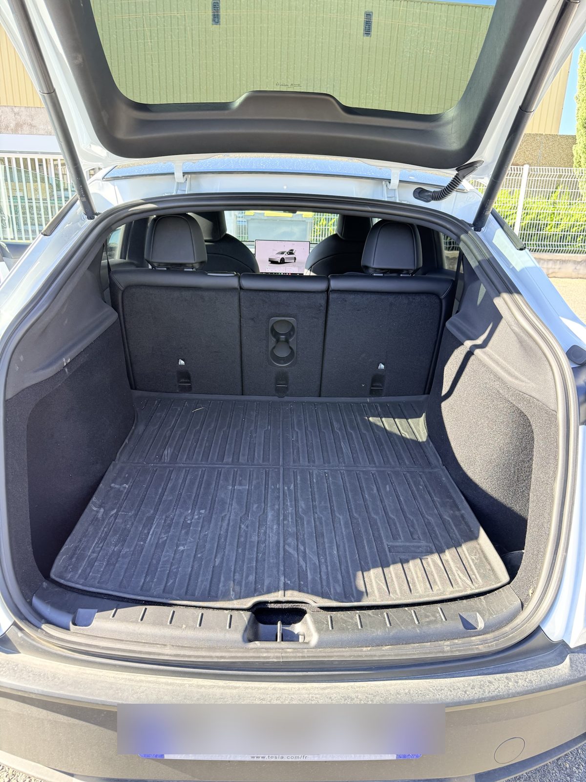 Coffre spacieux de la Tesla Model Y